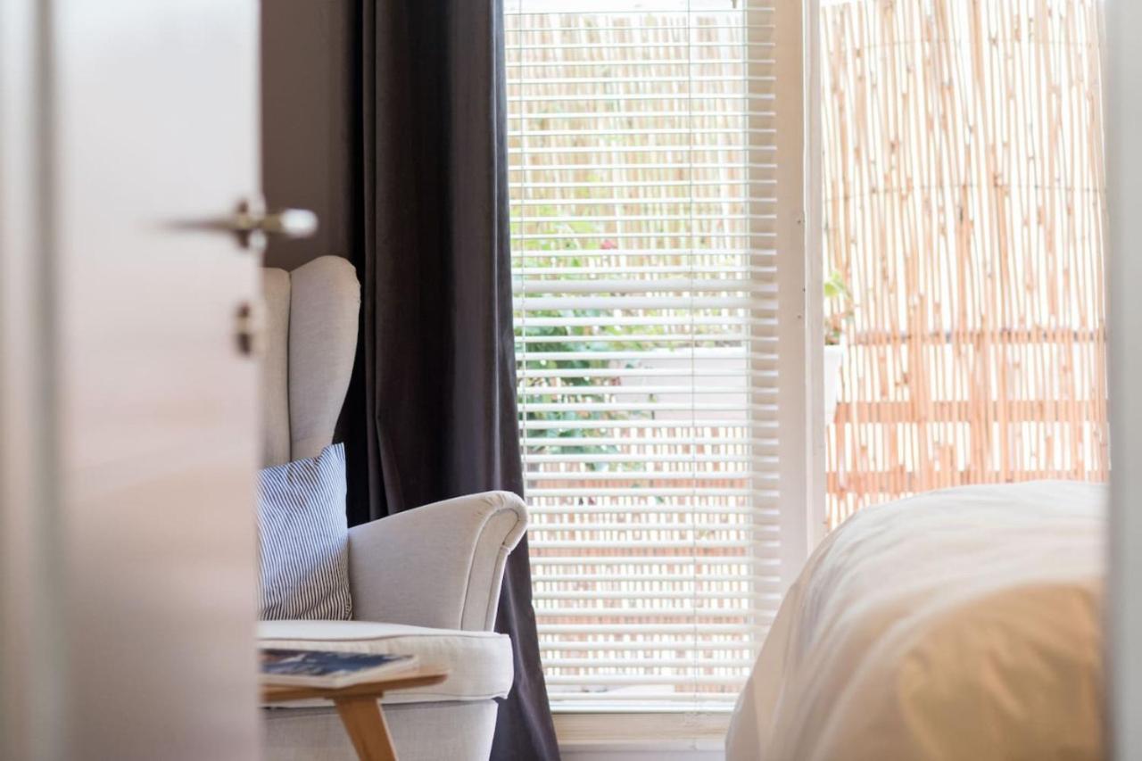 Modern Charm Balcony Retreat With Shelter By Sea N' Rent Apartment Tel Aviv